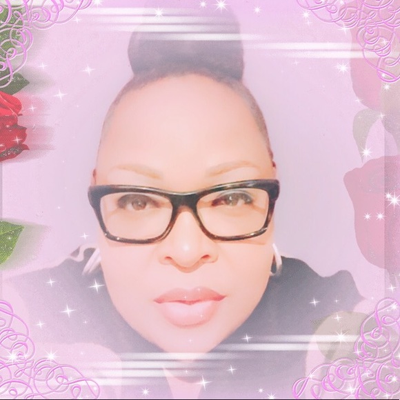 Meet your Posher, Susie - Picture 1 of 1